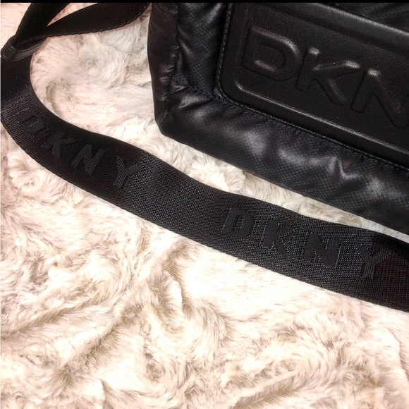 DKNY BLACK BAG - Picture 2 of 14